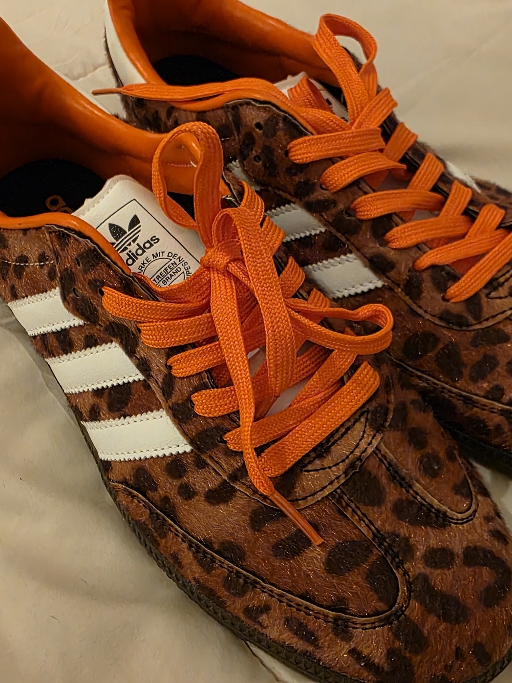 Mens Adidas Sambas Original OG Leopard Print Sneakers - Picture 2 of 7